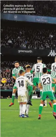  ??  ?? Ceballos marca de falta directa el gol del triunfo del Madrid en Villamarín