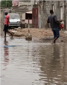  ?? PAULO MULAZA | EDIÇÕES NOVEMBRO ?? Enxurradas destruíram muitas casas em zonas de risco