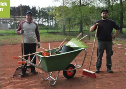  ?? FOTO GUIDO KERCKHOVEN ?? Personeel van Be-Housing is al weken in de weer om het recreatied­omein op te kuisen.