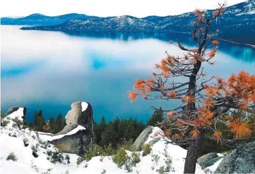  ?? MALIK COCHEREL ?? Connu pour abriter le fameux Monkey Rock, le Tunnel Creek Trail offre une magnifique vue sur le lac Tahoe.