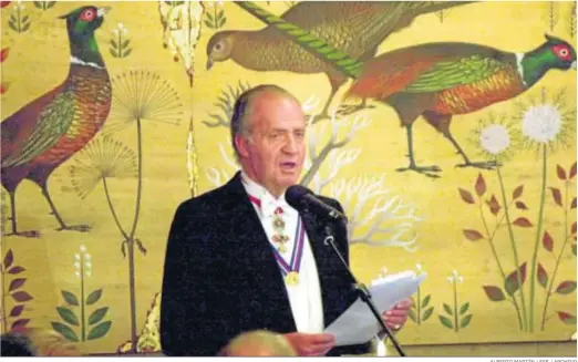  ?? ALBERTO MARTÍN / EFE / ARCHIVO ?? Don Juan Carlos, durante el discurso que pronunció en una cena de gala en el castillo Brdo, durante una visita a Eslovenia en 2002.