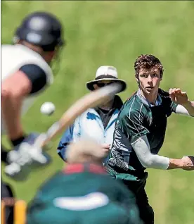  ?? PHOTO: ROBERT KITCHIN/FAIRFAX NZ ?? Onslow spin bowler Calvin Harrison at the Wellington premier cricket 50-over match, Onslow v Karori.