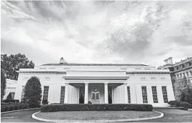  ?? ALEX BRANDON/AP ?? The West Wing of the White House is seen in this photo. A new poll shows 73% of all Americans with interest in the 2020 presidenti­al campaign.