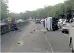  ?? Tomada de TraficoCPa­nama ?? Foto
En la Autopista Panamá-Colón se registran accidentes, producto de la velocidad. Ayer, a la altura de Kuna Nega, en dirección a Panamá Centro, un vehículo se volcó.