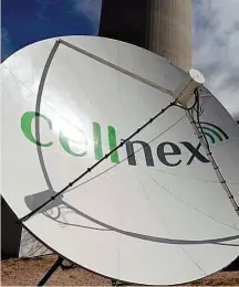  ?? ?? Cellnex ha vivido un ‘mini rally’ bursátil esta semana.
Ayer, con un elevado volumen negociado, subió un 6,39%, hasta los 5,83 euros, casi el máximo del día, lo que le permitió recuperar el soporte situado en los 5,75 euros. Los resultados obtenidos en el primer semestre y sus proyectos no casan con el castigo que ha sufrido. En lo que va de año cae un 26,3% y cotiza a 18,4 veces beneficios. Esperamos que consolide los 5,75 euros y ataque los 6. Mantener.