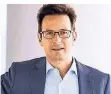  ?? FOTO: INNOGY ?? Bernhard Günther, Innogy-Finanzvors­tand, vor den Attentat.