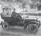  ?? PHOTO STATE JOURNAL-REGISTER FILE ?? In 1908, Harry Loper was a successful businessma­n in Springfiel­d and owned one of the first "gas buggies." Using his car, Loper assisted Sangamon County Sheriff Charles Werner in transporti­ng George Richardson and Joe James from the county jail to Bloomingto­n.