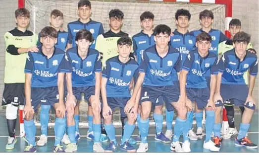  ?? ?? Plantilla del equipo juvenil del club Élite Futsal.