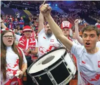  ?? Foto Janek Skarzynski/AFP ?? Poljski navijači so v dvorani Spodek proti Franciji pripravili čudovito vzdušje.