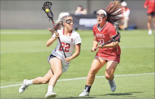  ?? Hector Garcia-Molina / Stanford Athletics ?? Darien’s Dillon Schoen drives with the ball during her junior season with the Stanford’s women’s lacrosse team in 2017.