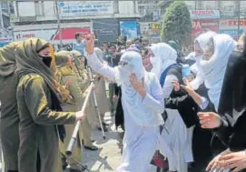  ?? WASEEM ANDRABI/HT ?? Girl students are leading the charge against security forces, whom they accuse of harassing and even killing ‘innocent’ Kashmiris.