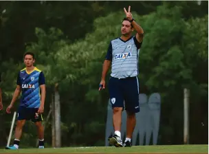  ?? GustAvo OliveirA/LondrinA Esporte Clube ?? Ex-técnico do Papão, Marquinhos Santos cogita armar o time com três zagueiros no acanhado Curuzu