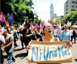  ?? AP ?? MARCHA. “Nos están matando”, fue el grito de cientos de mujeres en la CDMX.