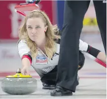  ?? JONATHAN HAYWARD/ THE CANADIAN PRESS ?? The Canadian team competing in Swift Current and skipped by Chelsea Carey has benefited from the expertise of Canadian national coach Elaine Dagg-Jackson.