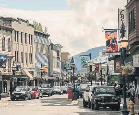  ?? EDUCATION IMAGES / GETTY ?? Juneau es la única capital estatal norteameri­cana que hace frontera con otro país (Canadá)