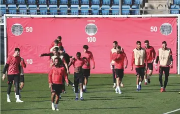  ?? Reuters ?? Real Madrid team members training at the Ciudad Real Madrid, Valdebebas, in Madrid, Spain, yesterday. The team are currently enduring the worst start to a season in almost two decades.