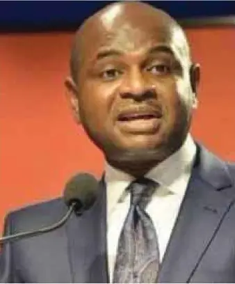  ??  ?? Kingsley Moghalu