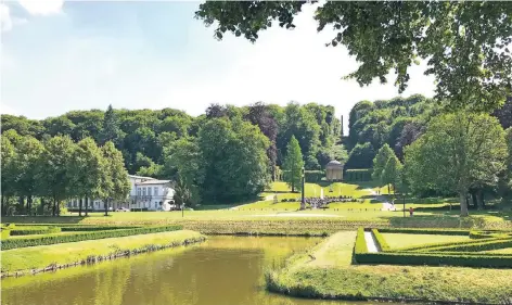  ?? RP-FOTO: MGR ?? Die Wasserkant­en müssen gepflegt, die Sichtachse unter dem Obelisken (dem immer noch der Adler fehlt) verbessert werden.