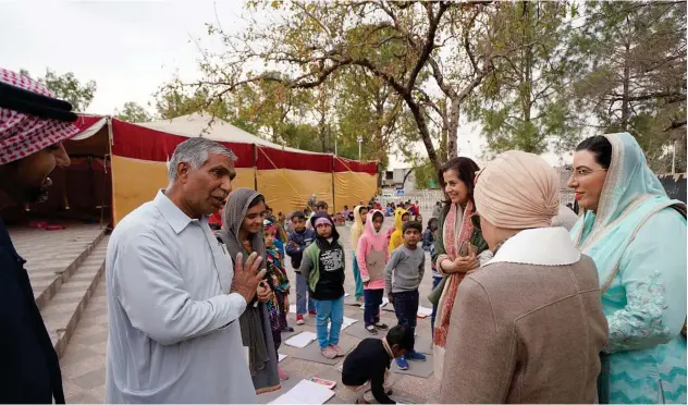  ?? WAM ?? Sheikha Jawaher met senior officials and staff of several educationa­l and childcare institutio­ns in Pakistan.