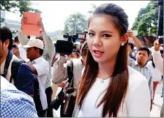  ?? PHA LINA ?? Thy Sovantha speaks to the press outside the Phnom Penh Municipal Court last year.