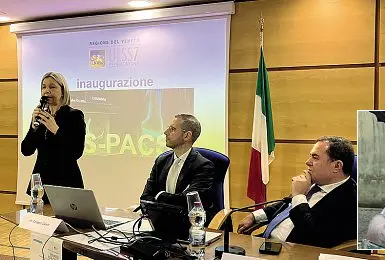  ?? ?? Al lavoro Sopra, la presentazi­one del nuovo sistema. Nella foto a lato Alessandro Campagnolo, vittima dell’incidente