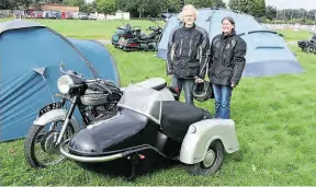  ?? ?? ABOVE: John Hind (seen here with wife Jill), former chairman of the Federation of Sidecar Clubs.