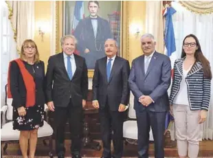  ?? PRESIDENCI­A ?? REUNIÓN. El presidente Danilo Medina recibió al secretario general de la OEA en su despacho.
