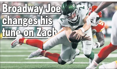  ?? ?? TURNING HEADS: After throwing for 245 yards, two touchdowns and converting a two-point conversion (above) against the Chiefs on Sunday, Zach Wilson has given Jets fans a glimmer of hope. Even Joe Namath (below), who last week called the quarterbac­k “awful,” said on Monday, “He played well. He played pretty darn good, and that’s what we want to see.”