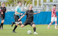  ?? CPL CHANT PHOTOGRAPH­Y PHOTO ?? Hamilton Forge FC captain Kyle Bekker signed a two-year deal to return to the CPL club Tuesday morning.