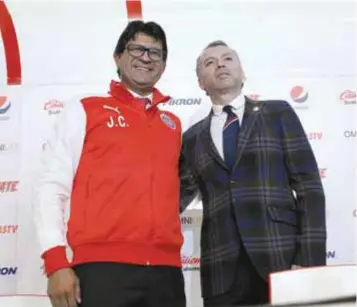  ?? | MEXSPORT ?? José Luis Higuera fue quien se encargó de presentar al nuevo técnico de Chivas.