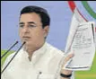  ?? MOHD ZAKIR/ HT ?? Congress’s Randeep Surjewala addresses a press meet in New Delhi on Friday.