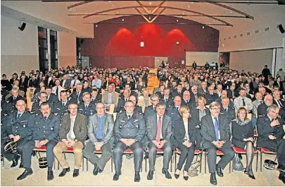 Eng Kleng Auszeechnung Fir Eng Grouss Leeschtung Pressreader