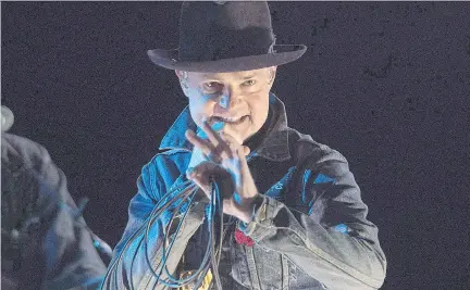  ?? THE CANADIAN PRESS/FILES ?? Journalist­s made the late Gord Downie Newsmaker of the Year for his Indigenous advocacy and hope for a better Canada.