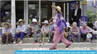  ?? — AFP photos ?? These undated handout photos obtained from the Busan Internatio­nal Film Festival (BIFF) in Busan on October 17, 2017 shows elderly South Korean farmers in scenes from the movie “Soseongri”.