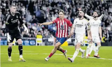  ?? EUROPA PRESS ?? Marcos Llorente celebra la consecució­n del gol del empate ante el Real Madrid.