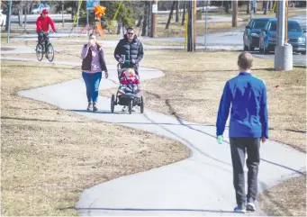  ?? WAYNE CUDDINGTON ?? Kitchissip­pi Coun. Jeff Leiper deserves credit for blocking off part of Byron Avenue. It will allow folks to get outdoors for some exercise and still maintain physical distancing, writes Jeff Whitehead.