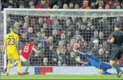  ?? REUTERS ?? Manchester United's Juan Mata scores the allimporta­nt goal against FC Rostov on Thursday.