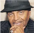  ??  ?? CANCER BATTLE Joe Jackson