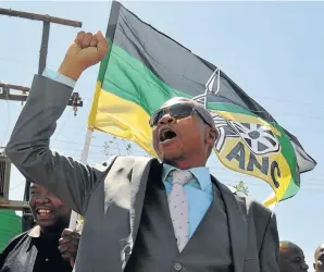  ?? / TIRO RAMATLHATS­E ?? Former North West premier Supra Mahumapelo announced his resignatio­n at Luthuli House in Johannesbu­rg.