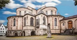  ?? Foto: Jens Korte, KölnTouris­mus GmbH ?? Die Kölner Kirche St. Maria im Kapitol, eine der fünf romanische­n Kirchen, die Heinrich Böll mit Gästen be sichtigte.