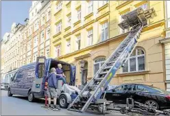  ??  ?? Chemnitz wächst. Allerdings nur, weil immer mehr Menschen in die Stadt ziehen - Deutsche wie Ausländer.