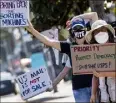  ?? (Photo AFP) ?? La Maison-Blanche est soupçonnée de chercher à saboter le vote par correspond­ance, au point qu’une journée d’action pour défendre le service postal a eu lieu le  août.