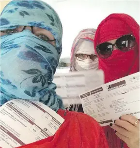  ?? FACEBOOK ?? From the website Je Vote Voilée: Disguised voters aim to make a political statement. If we are to stay true to our history, not to mention be consistent in supporting women’s rights, we must protect the voting rights of women who wear the niqab, Fo...