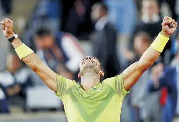  ?? EFE. ?? El tenista español celebrando su victoria frente a Djokovic en el Roland Garros.