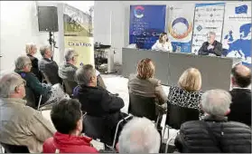  ?? Foto: JAUME MOREY ?? Moviment Europeu. La profesora del CEU y experta en la UE pronunció ayer una charla en Can Oleo, en un acto organizado por el Moviment Europeu y que fue presentado por el embajador Josep Pons Irazazabal.