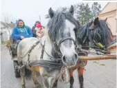  ??  ?? Többnyire szegények élnek itt, akik örülnek, ha egyik napról a másikra jutnak