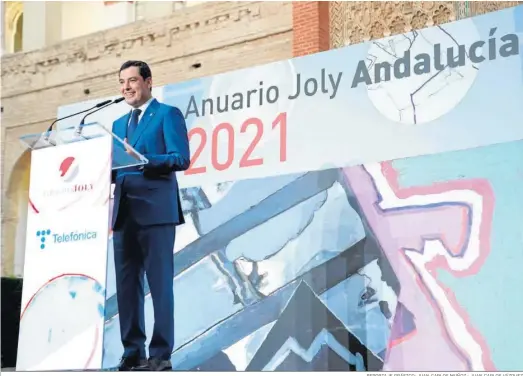  ?? REPORTAJE GRÁFICO: JUAN CARLOS MUÑOZ · JUAN CARLOS VÁZQUEZ ?? El presidente de la Junta, Juanma Moreno, durante su intervenci­ón en el Patio de la Montería.