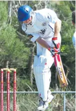  ??  ?? Right: Austin Van Strijp scored an unbeaten 62 during the division one match against Drouin, but unfortunat­ely ran out of partners as the Crows finished 28-runs short of victory; Photograph­s: Paul Cohen.