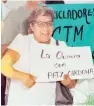  ?? ?? ▮ “Vamos a ganar, vamos a ganar”, gritaban a un sola voz los militantes priístas.