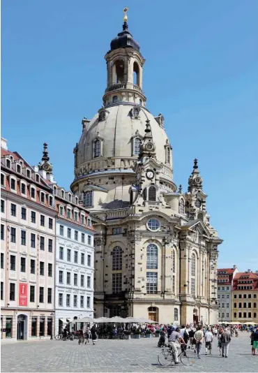  ?? Foto: imago/F. Berger ?? In Dresden ist ein Streit über den Umgang mit bettelnden Kindern entbrannt.